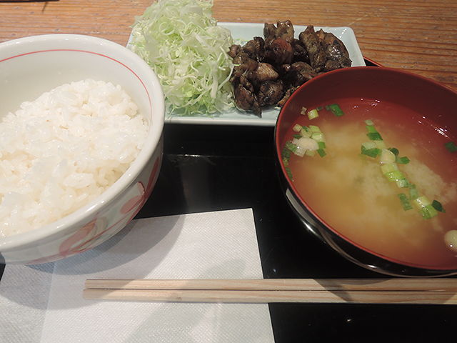 宮崎県の郷土料理が味わえる、新宿みやざき館 KONNE。